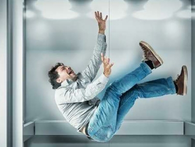 علت-سقوط-آسانسور